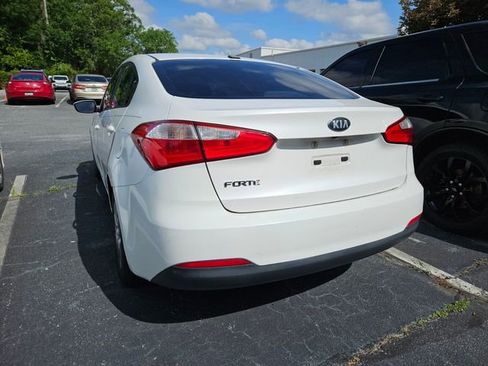 Used 2016 Kia Forte LX w/ LX Popular Package FWD image 9
