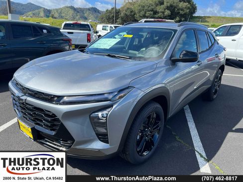 New 2026 Chevrolet Trax ACTIV w/ Sunroof Package image 1