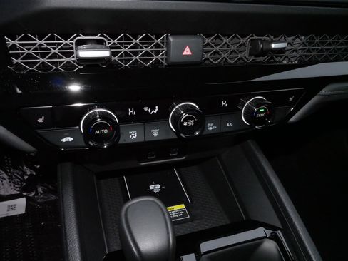 Certified 2025 Honda Accord EX-L image 23