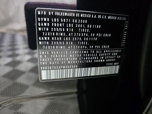 Certified 2023 Volkswagen Tiguan SE AWD/4WD image 39