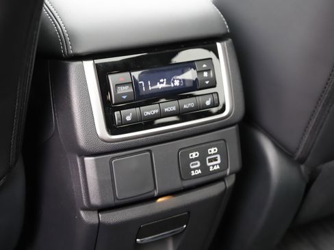 New 2026 Subaru Ascent Limited image 19