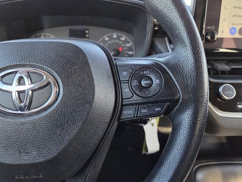 Used 2023 Toyota Corolla LE image 36