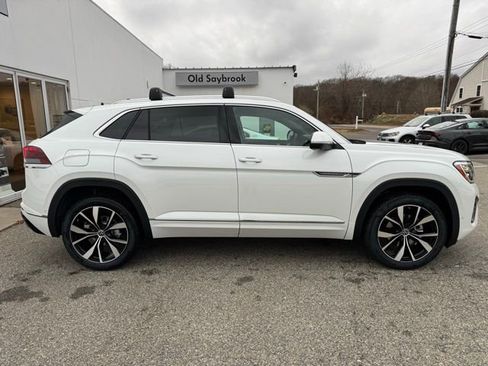 New 2026 Volkswagen Atlas Cross Sport SEL Premium R-Line AWD/4WD image 4