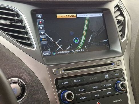 Used 2017 Hyundai Azera FWD image 3