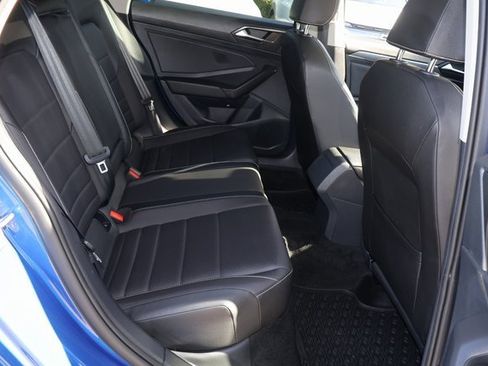 Certified 2023 Volkswagen Jetta SE image 16