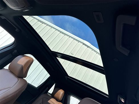 Used 2022 Lincoln Nautilus Reserve image 33