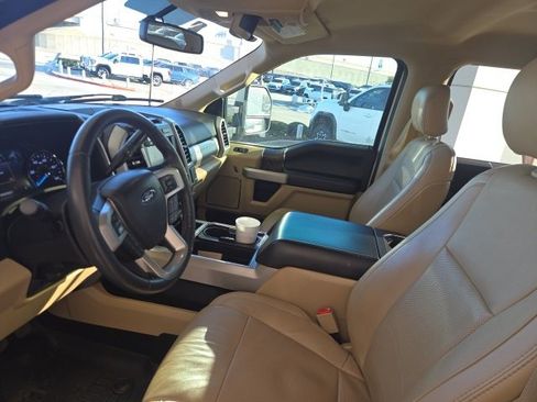 Used 2019 Ford F250 Lariat w/ Lariat Value Package image 5