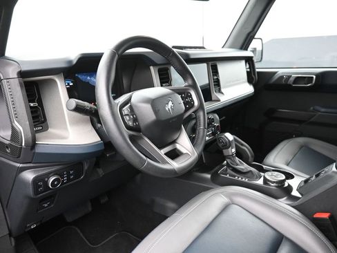 Used 2024 Ford Bronco Outer Banks image 18