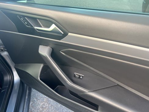 Used 2020 Volkswagen Jetta SE image 23