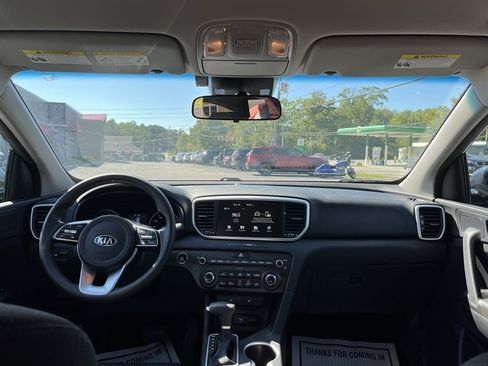 Used 2022 Kia Sportage LX w/ LX AWD Value Edition Package image 31