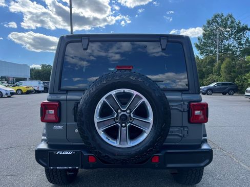 Used 2020 Jeep Wrangler Unlimited Sahara AWD/4WD image 13