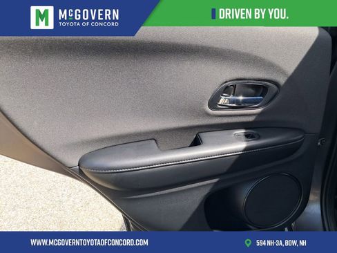 Used 2019 Honda HR-V LX image 11