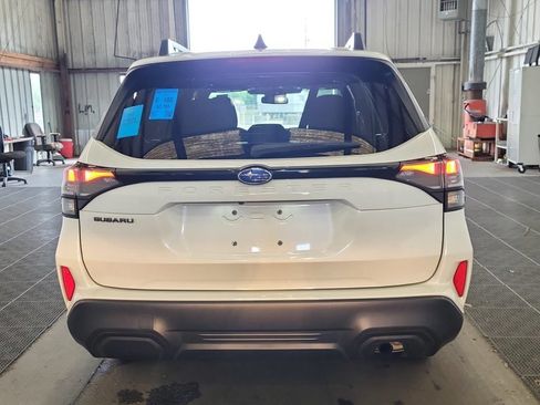 Used 2025 Subaru Forester Premium AWD/4WD image 14