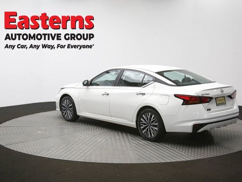 Used 2025 Nissan Altima 2.5 SV FWD image 63