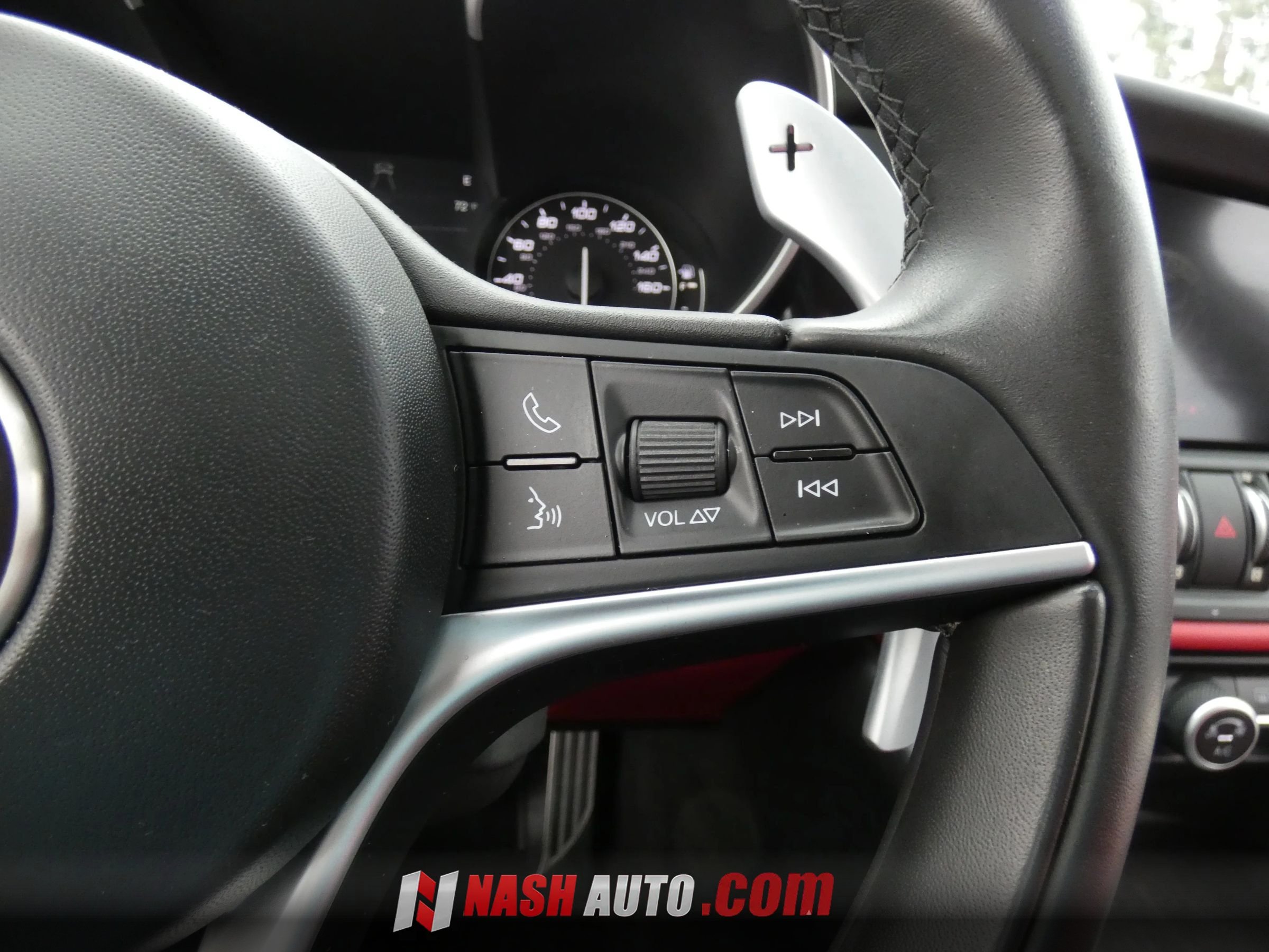 Used 2018 Alfa Romeo Giulia Ti w/ Quick Order Package 22X Lusso AWD/4WD image 72
