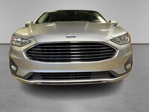 Used 2020 Ford Fusion SE w/ Equipment Group 151A image 13