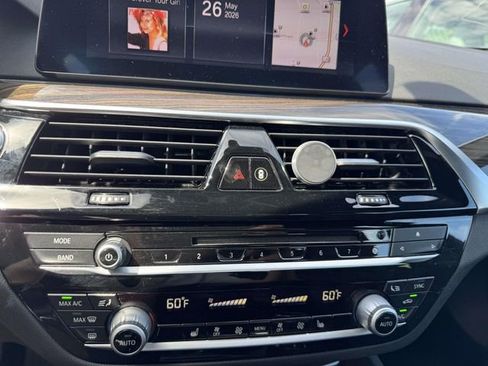 Used 2019 BMW 530i xDrive w/ Convenience Package AWD/4WD image 30