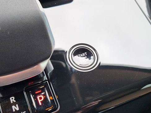 New 2026 Land Rover Range Rover Sport Dynamic SE AWD/4WD image 17