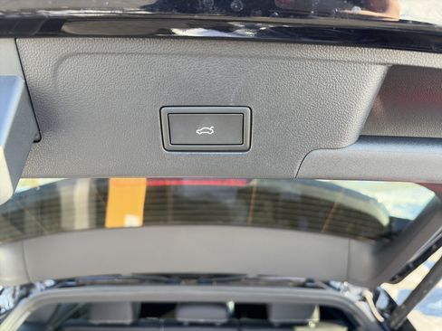 New 2026 Volkswagen Atlas Cross Sport SEL image 23