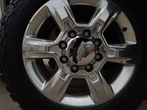 Used 2017 Chevrolet Silverado 2500 LTZ w/ Duramax Plus Package image 9