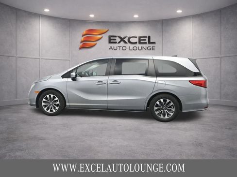 Used 2021 Honda Odyssey EX-L image 3
