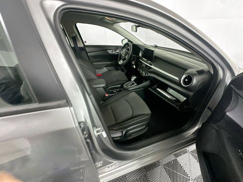 Used 2024 Kia Forte LXS image 29