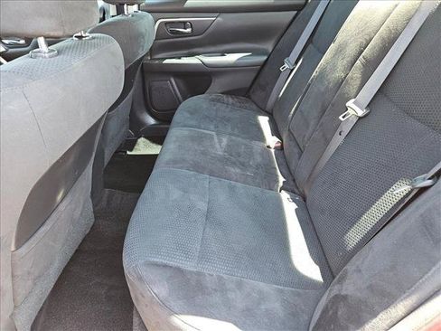 Used 2015 Nissan Altima 2.5 S w/ Power Driver Seat Package FWD image 18