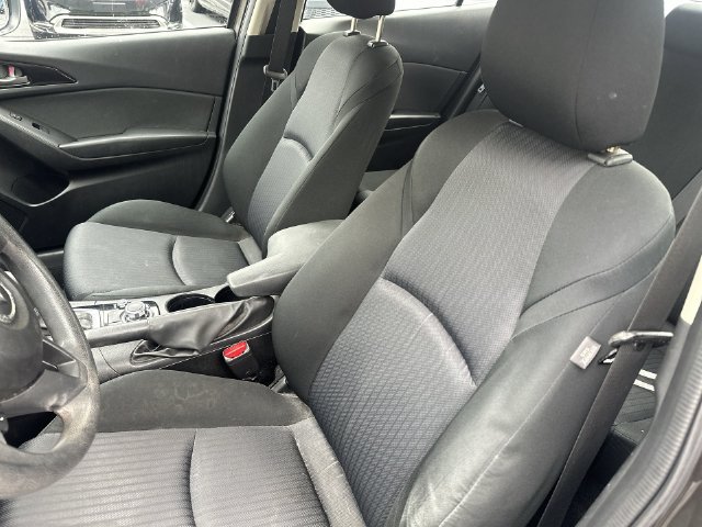 Used 2016 MAZDA MAZDA3 i Sport FWD image 14