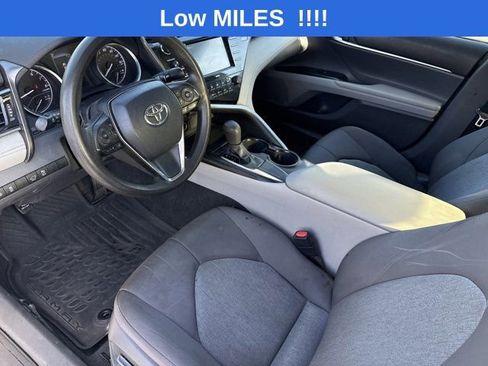 Used 2020 Toyota Camry LE FWD image 10