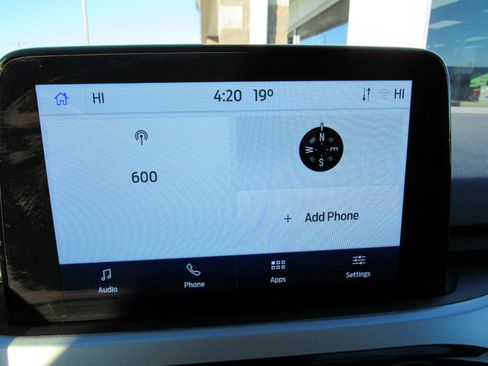 Used 2022 Ford Escape SE w/ SE Sport Appearance Package image 16