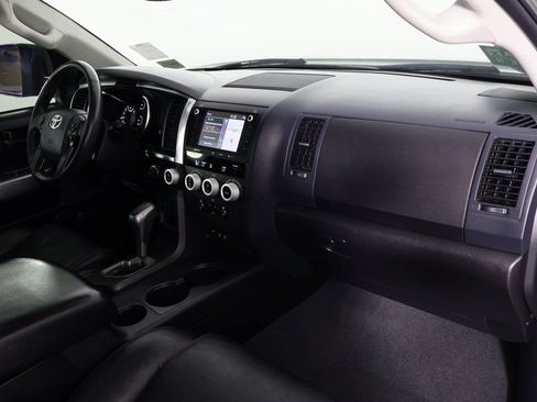 Used 2020 Toyota Sequoia TRD Pro w/ Carpet Mat Package (TMS) AWD/4WD image 9