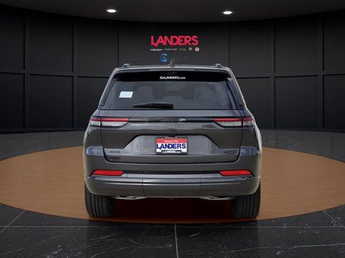 New 2026 Jeep Grand Cherokee Summit AWD/4WD image 2