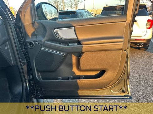 Certified 2025 Ford Expedition Max Active image 16