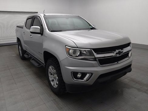 Used 2017 Chevrolet Colorado LT w/ Luxury Package, Chrome RWD image 13