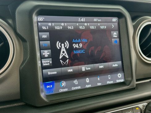 Used 2023 Jeep Gladiator Rubicon w/ LED Lighting Group image 15