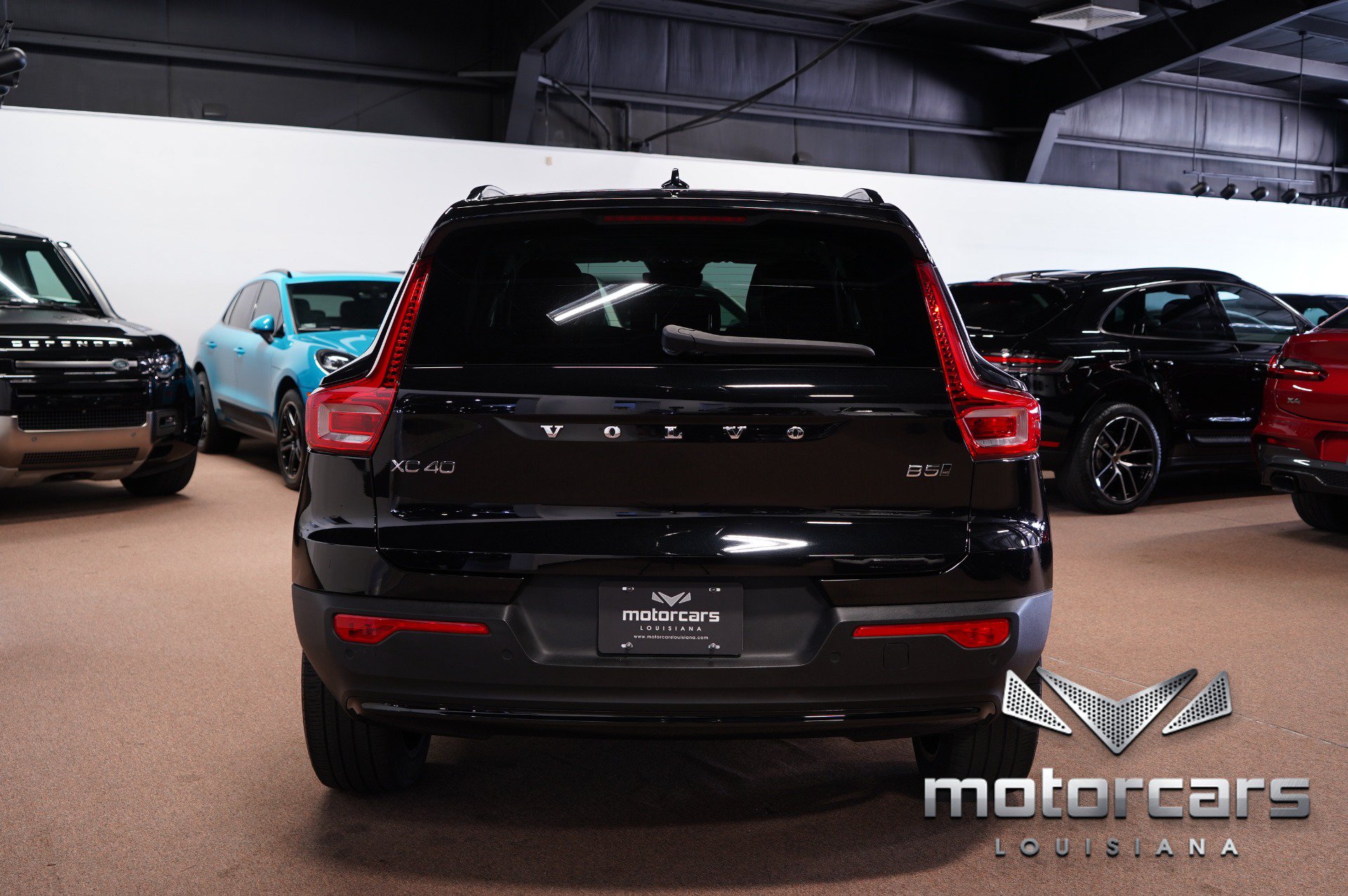 Used 2024 Volvo XC40 B5 Plus w/ Protection Package Premier AWD/4WD image 6
