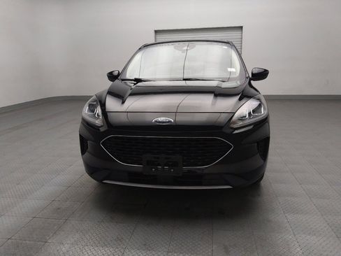 Used 2020 Ford Escape SE image 15