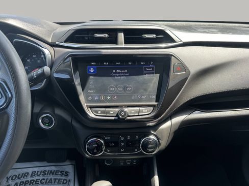 Used 2022 Chevrolet TrailBlazer LT w/ Convenience Package image 17