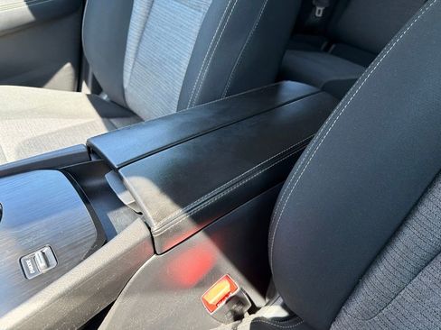 Used 2021 Nissan Rogue S FWD image 14