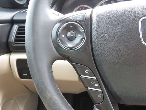 Used 2015 Honda Accord EX-L image 22