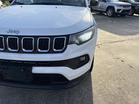 Certified 2024 Jeep Compass Latitude image 8