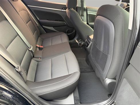 Used 2017 Hyundai Elantra Value Edition image 27