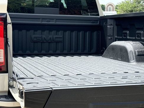 New 2026 GMC Sierra 1500 AT4 w/ AT4 Premium Package AWD/4WD image 6