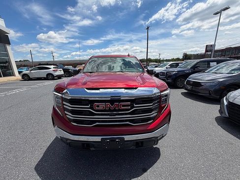 Used 2024 GMC Sierra 1500 SLT w/ SLT Premium Plus Package AWD/4WD image 10