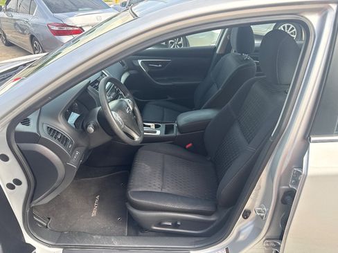 Used 2017 Nissan Altima 2.5 S w/ Power Driver Seat Package FWD image 11