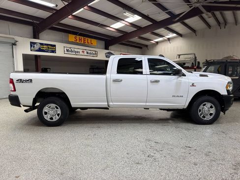 Used 2019 RAM 2500 Tradesman AWD/4WD image 9
