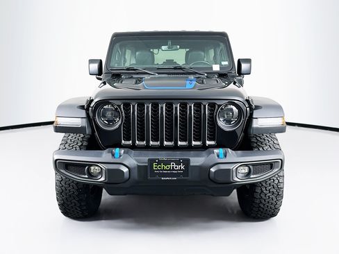 Used 2023 Jeep Wrangler Unlimited Rubicon 4xe w/ Cold Weather Group AWD/4WD image 2