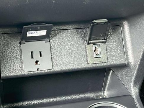 Certified 2024 Toyota Sienna Limited AWD/4WD image 19