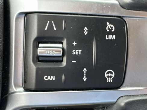 Used 2023 Land Rover Discovery S R-Dynamic AWD/4WD image 30