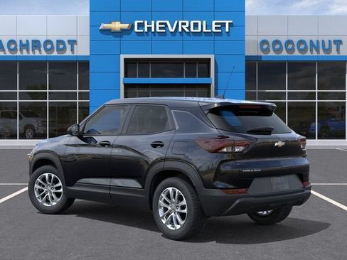 New 2026 Chevrolet TrailBlazer LS FWD image 3